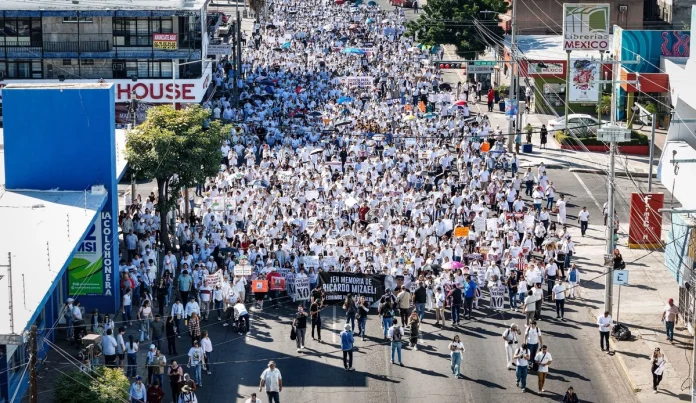 marchan-cientos-en-culiacan-exigen-justicia-para-adolescente-asesinado_19f87381-b87e-4f3a-9ded-909fd6d74c58_medialjnimgndimage=fullsize