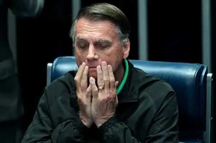 policia-brasilena-registra-casa-de-bolsonaro-ordenan-uso-de-tobillera-electronica_0f6a65f9-62d1-4cfb-bd88-6e38c1763cd7_medialjnimgndimage=fullsize