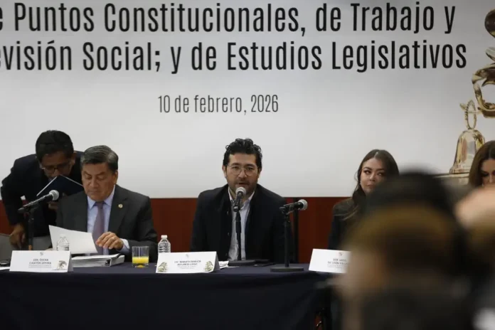 senado-aprueba-en-comisiones-semana-laboral-de-40-horas-de-aplicaran-de-forma-gradual_b0970162-82b4-41d7-ad81-b98cdb5b7644_media (1)