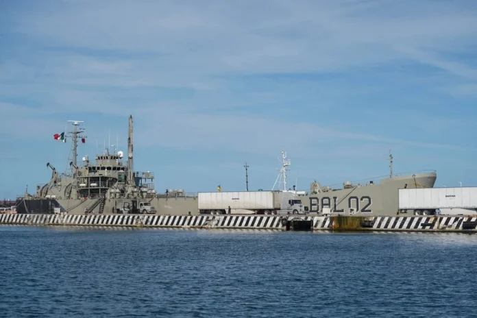 zarpan-dos-buques-de-la-marina-con-ayuda-humanitaria-a-cuba_3415ac87-3b34-470c-9d24-38498af817ae_medialjnimgndimage=fullsize